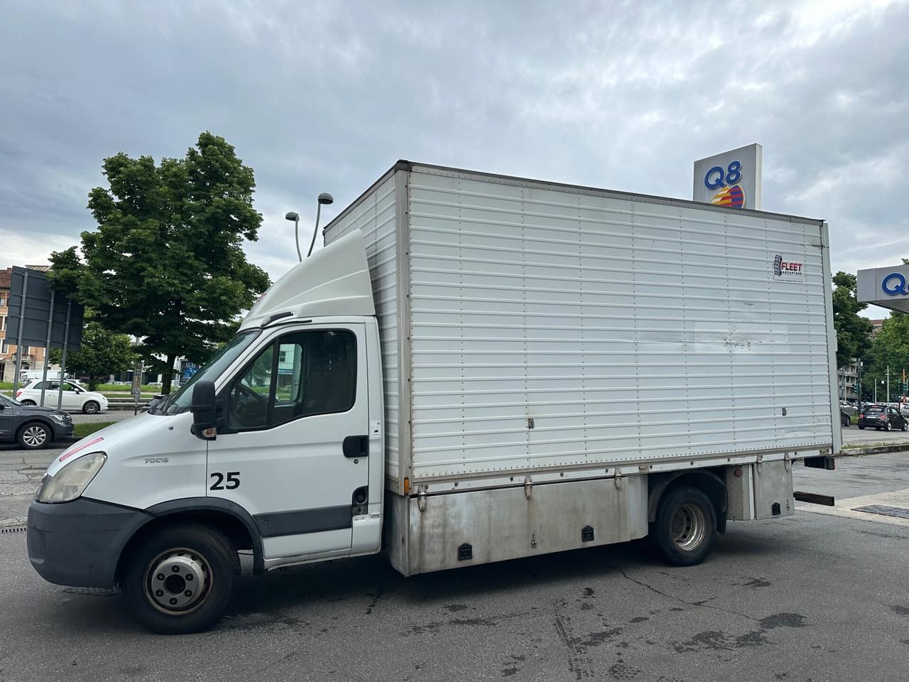 Iveco Daily Allestimento auto officina mobile completamente attrezzata