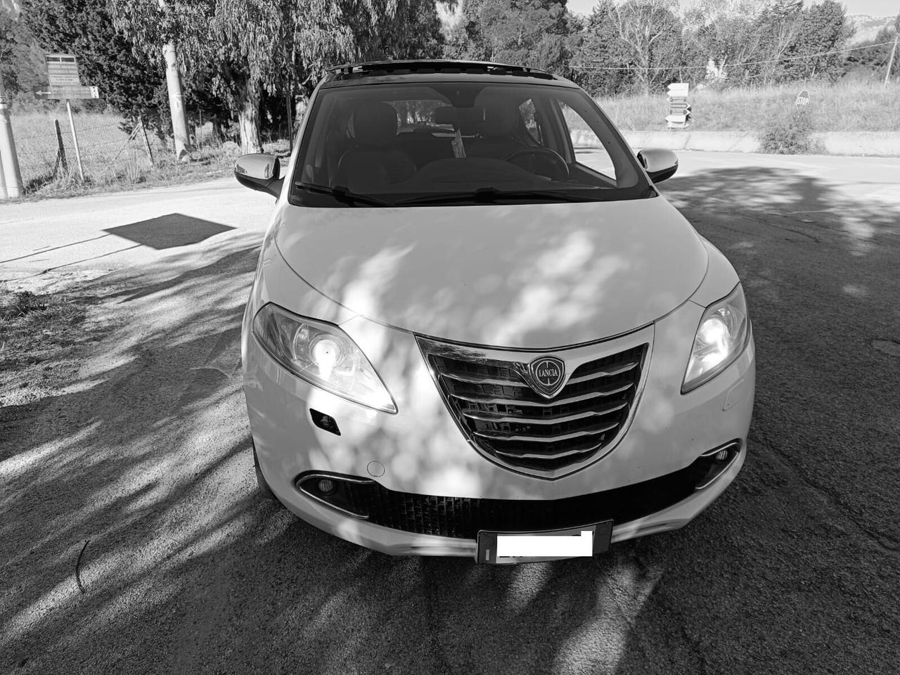 Lancia Ypsilon 1.3 MJT 16V 95 CV 5 porte S&S Gold