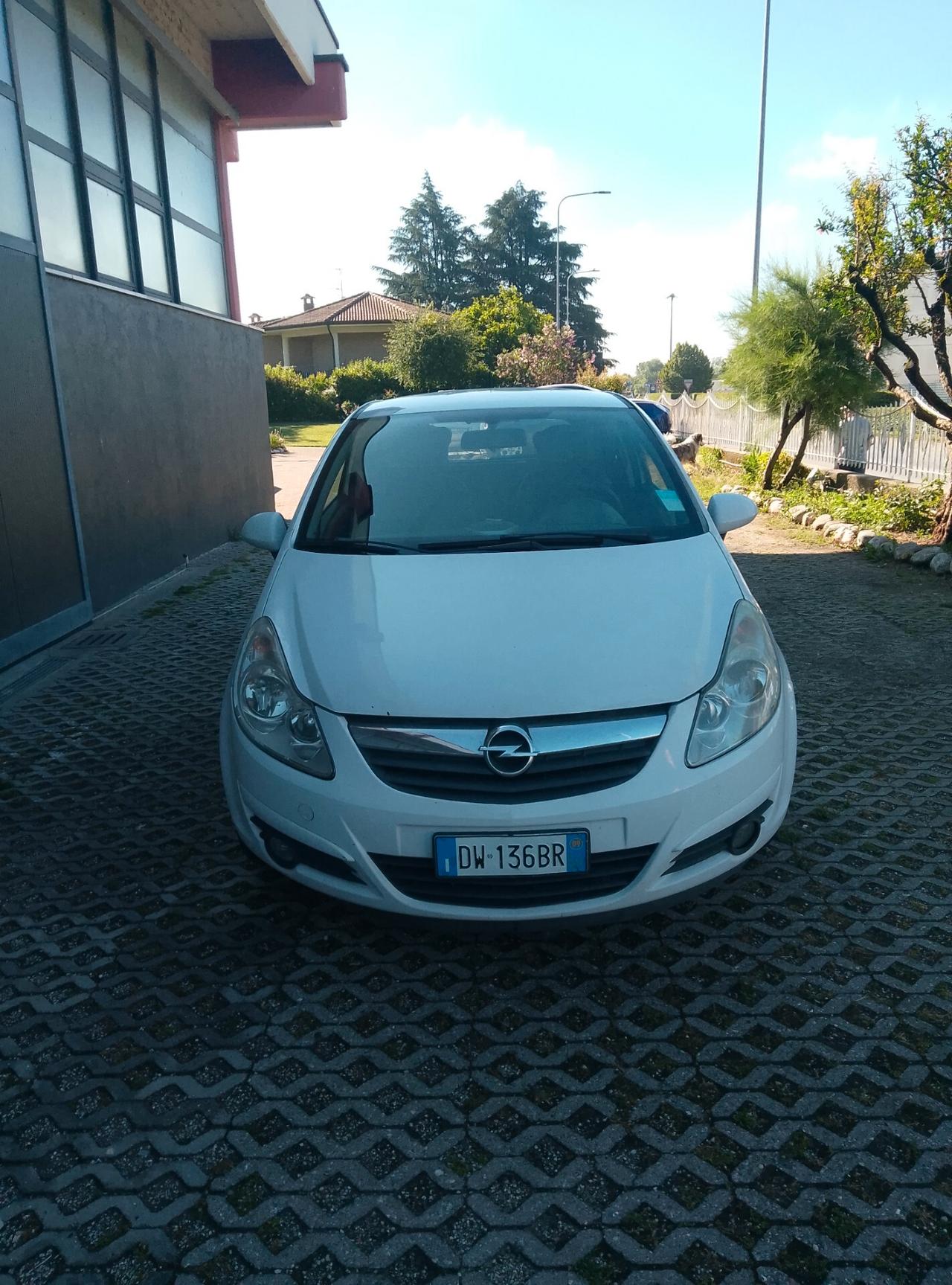 Opel Corsa 1.2 3 porte Club