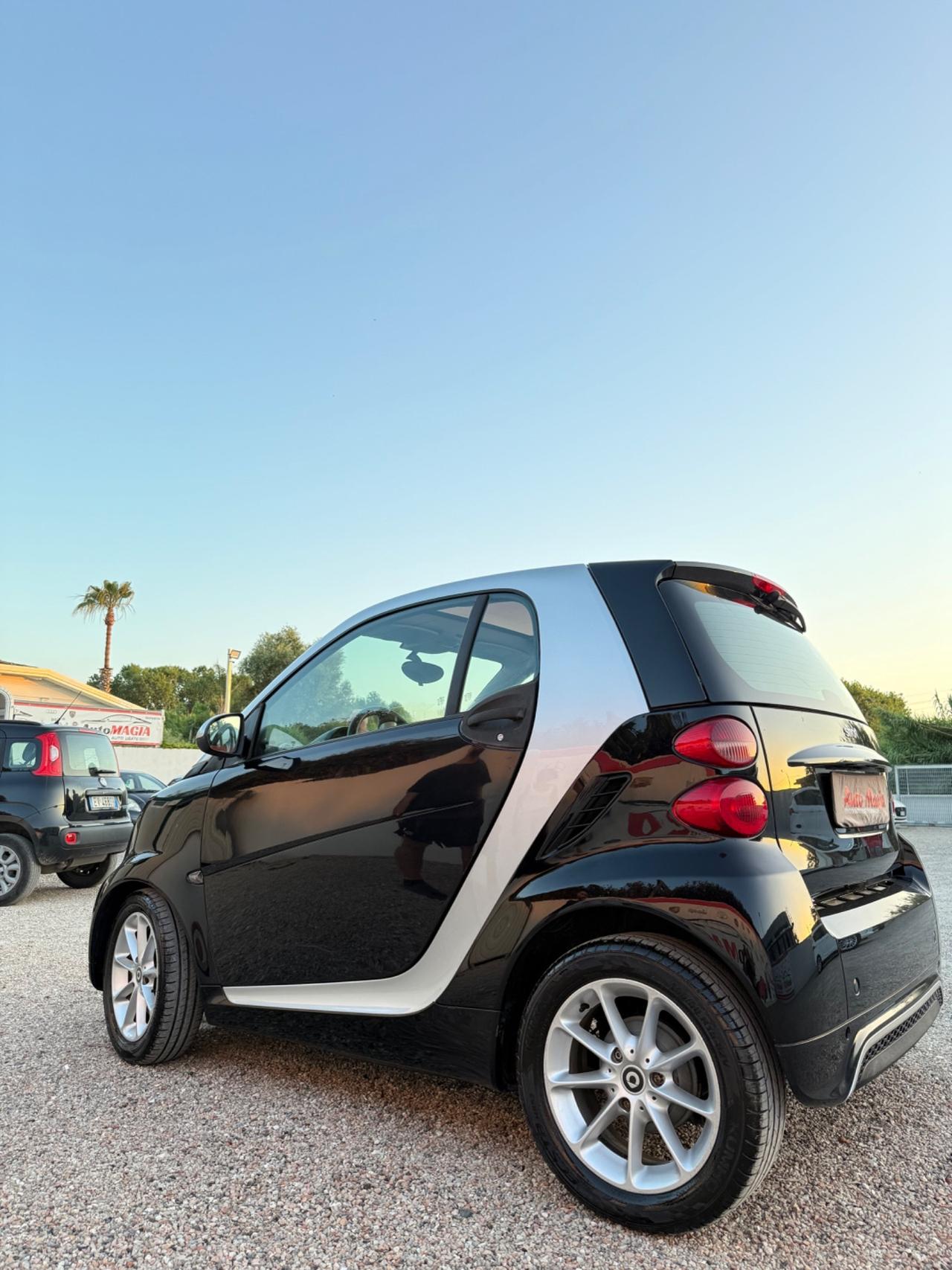 Smart ForTwo 1000 52 kW MHD coupé passion