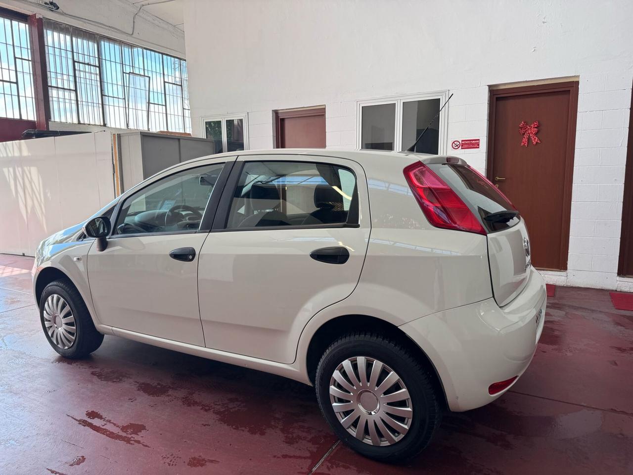 Fiat Punto 1.4 8V 5P NATURAL POWER LOUNGE