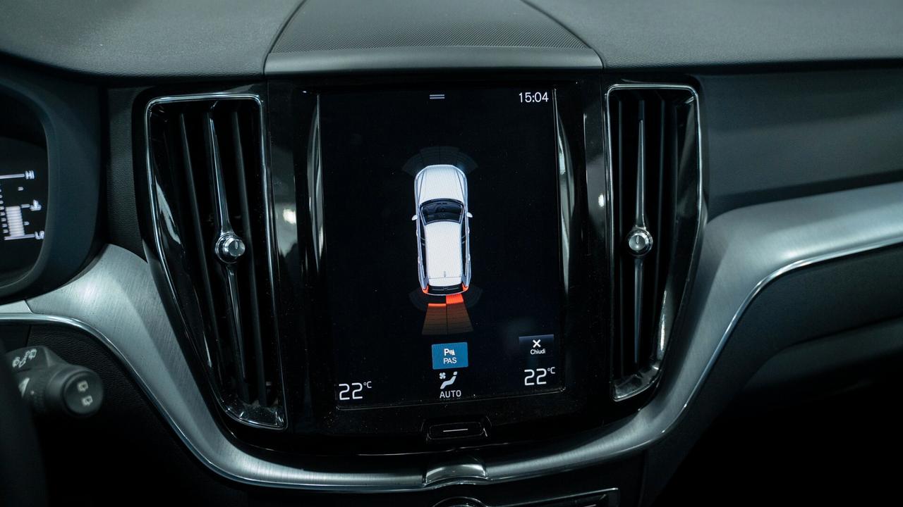 Volvo XC 60 XC60 D4 2.0 GEARTRONIC BUSINESS PLUS LED PELLE NAVI FULL OPTIONAL
