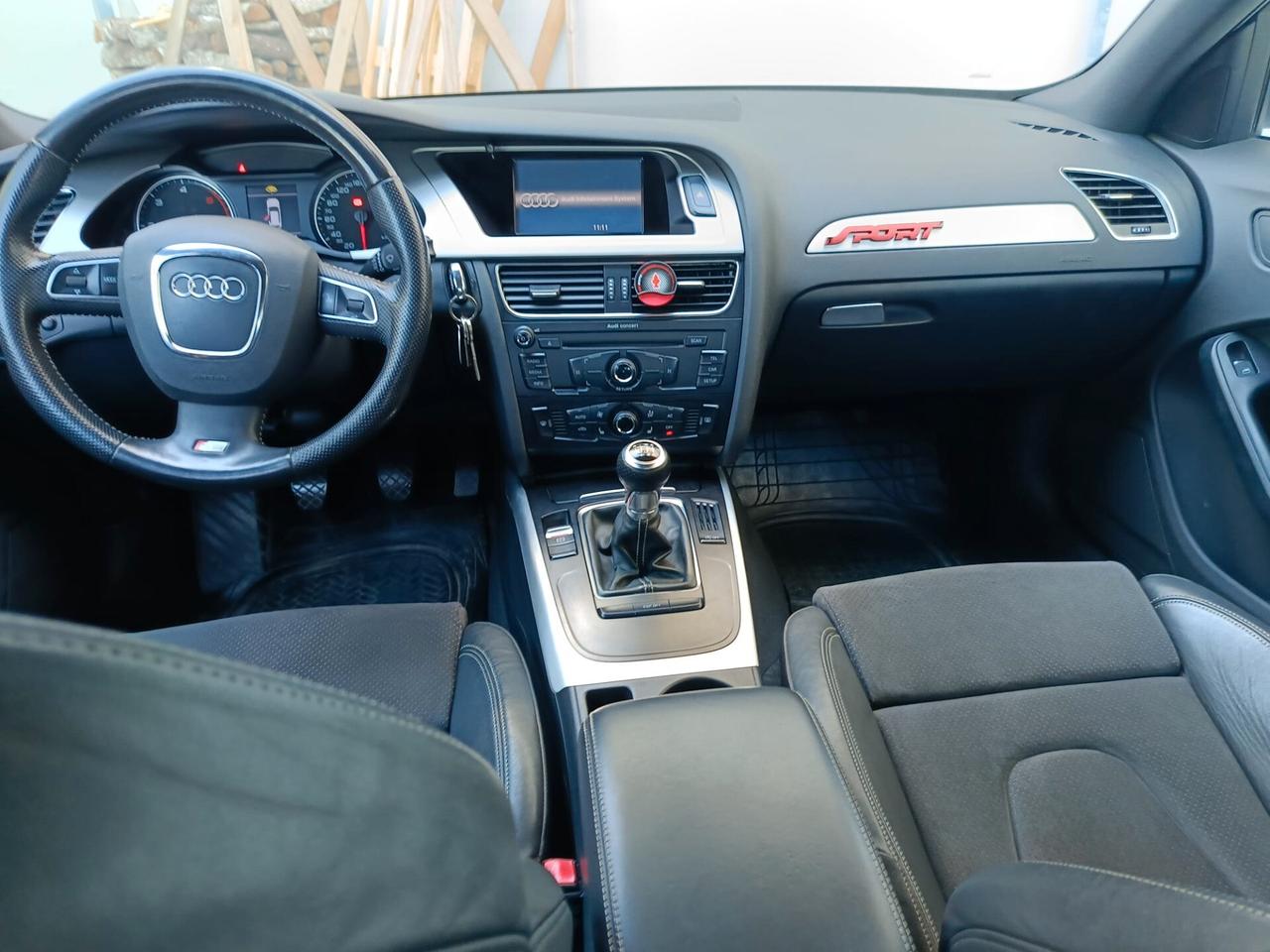 Audi A4 Avant S-Line 2.0 TDI 143CV F.AP.