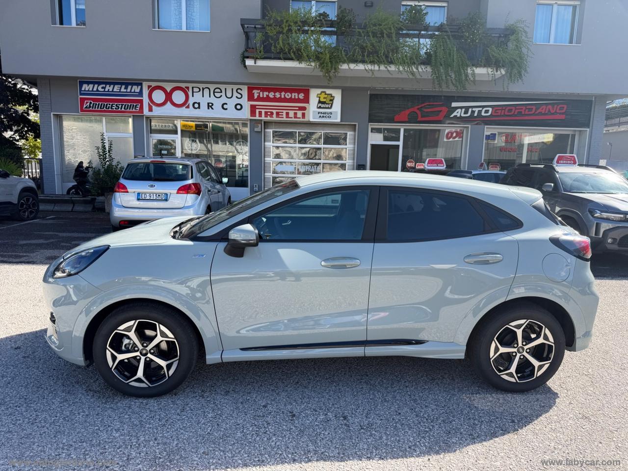 FORD Puma 1.0 EcoBoost Hyb. 125 CV ST-L. + WINTER PACK COLORE CACTUS GRAY