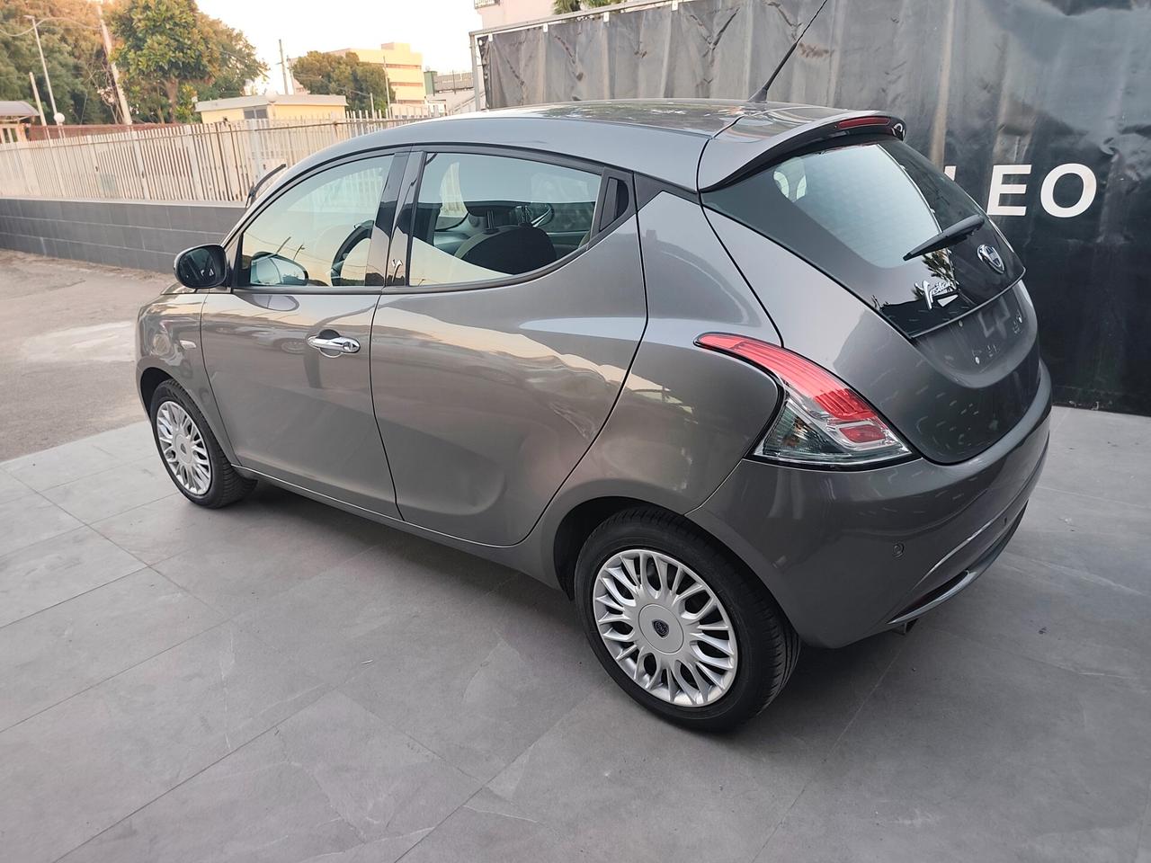 Lancia Ypsilon 1.2 BENZINA KM 56000