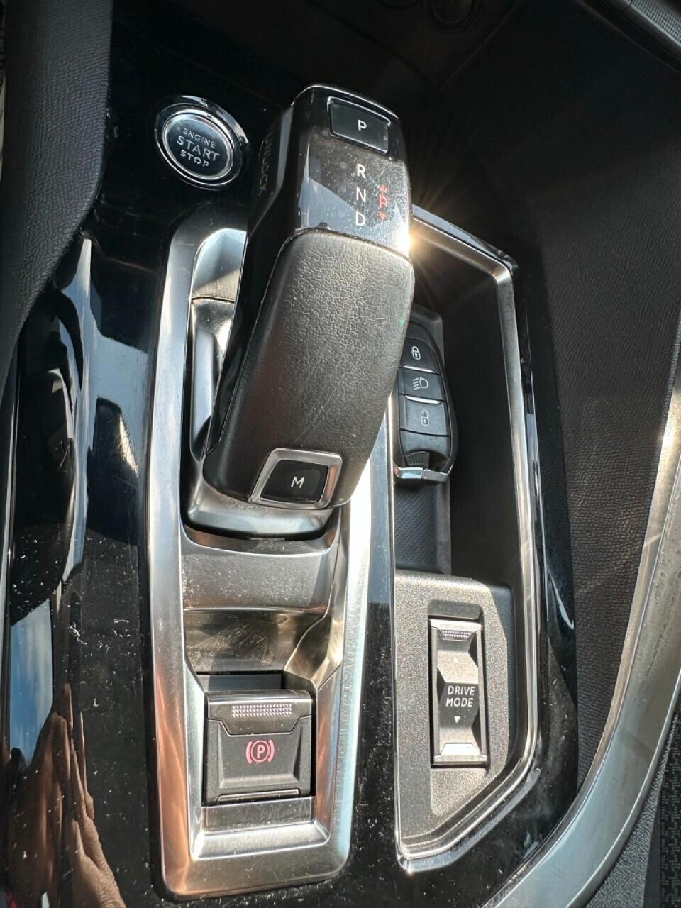 Peugeot 3008 BlueHDi 130 S&S EAT8 Active Business