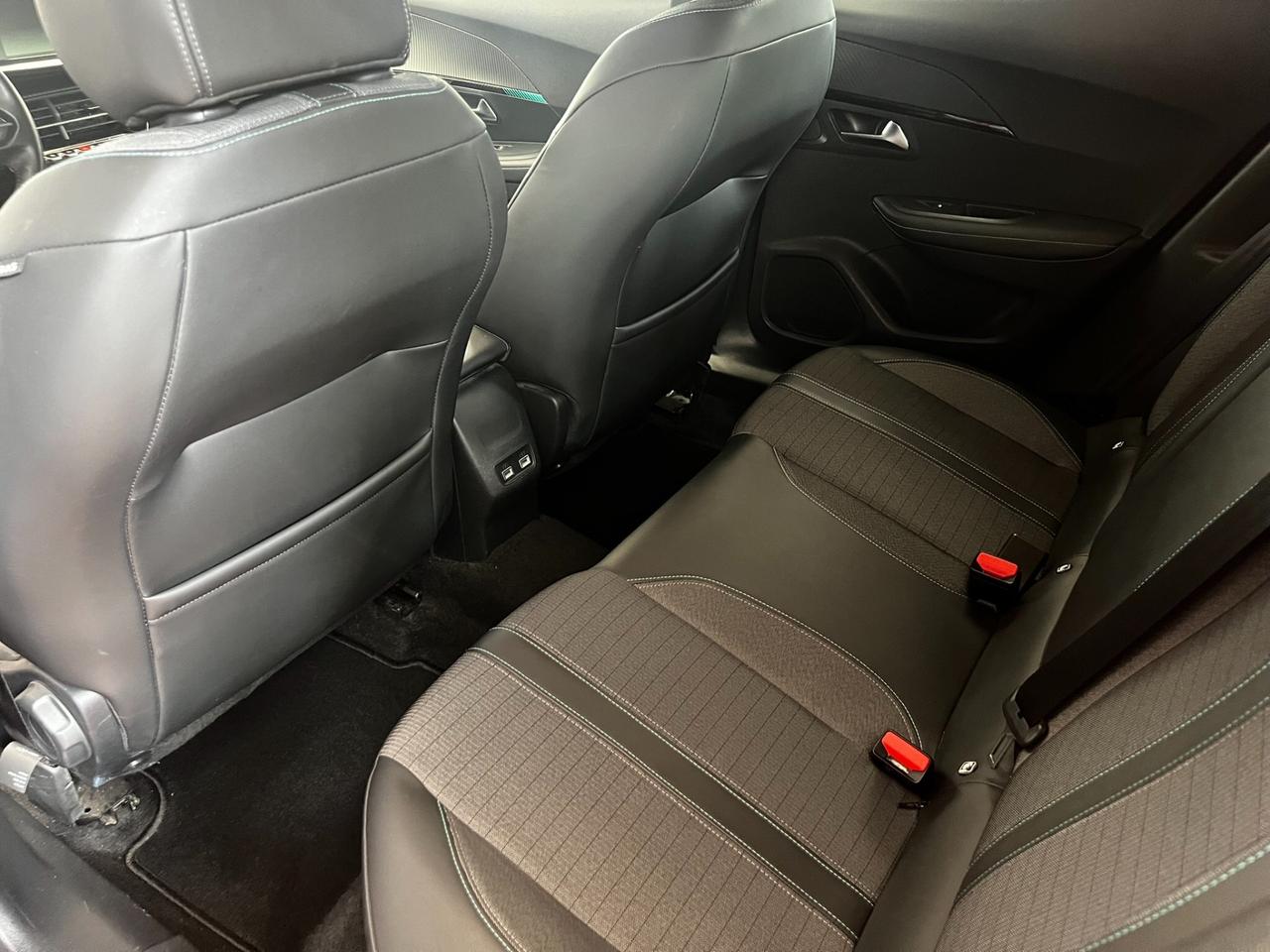 Peugeot 2008 PureTech 130 S&S EAT8 Active Pack Perfetta