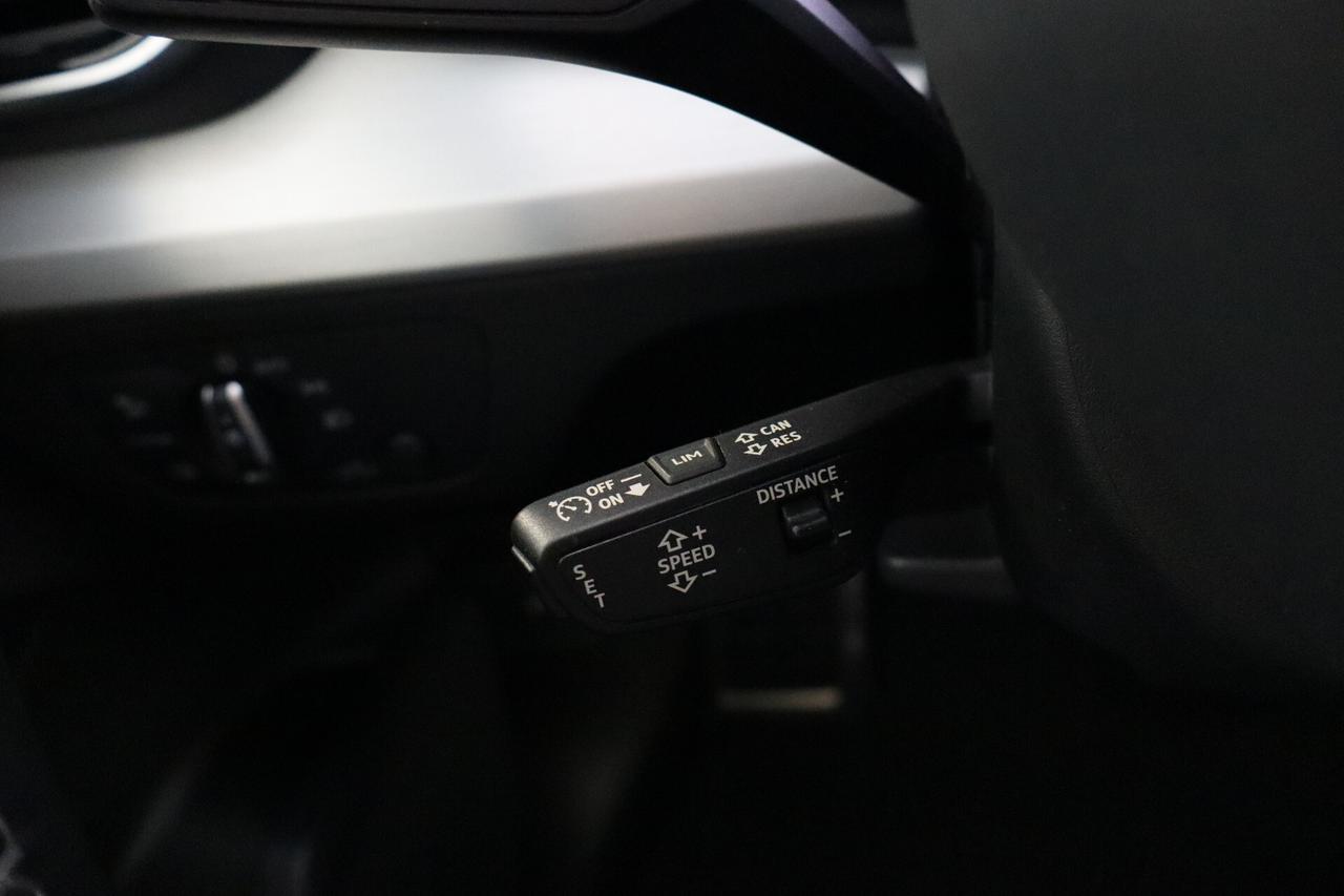 AUDI Q5 SPORTBACK 40 2.0 TDI SLINE QUATTRO S-TRONIC MATRIX - TETTO