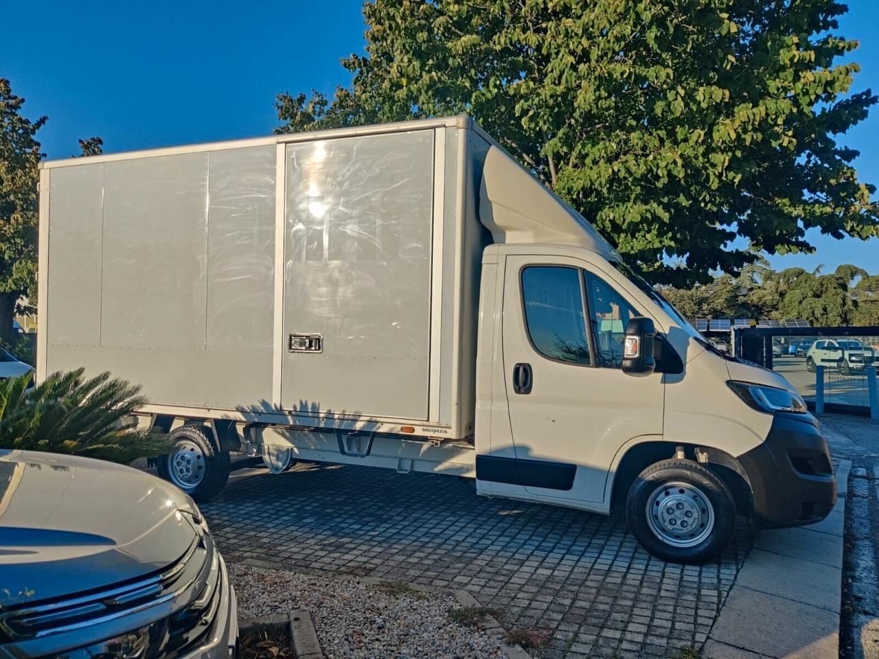 Peugeot Boxer 335 2.2 BlueHDi 140 S&S PLM-TM Furgone