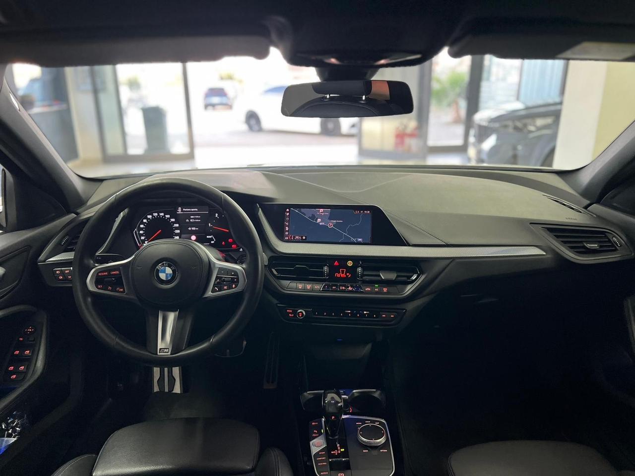Bmw 116 116d 5p. Msport
