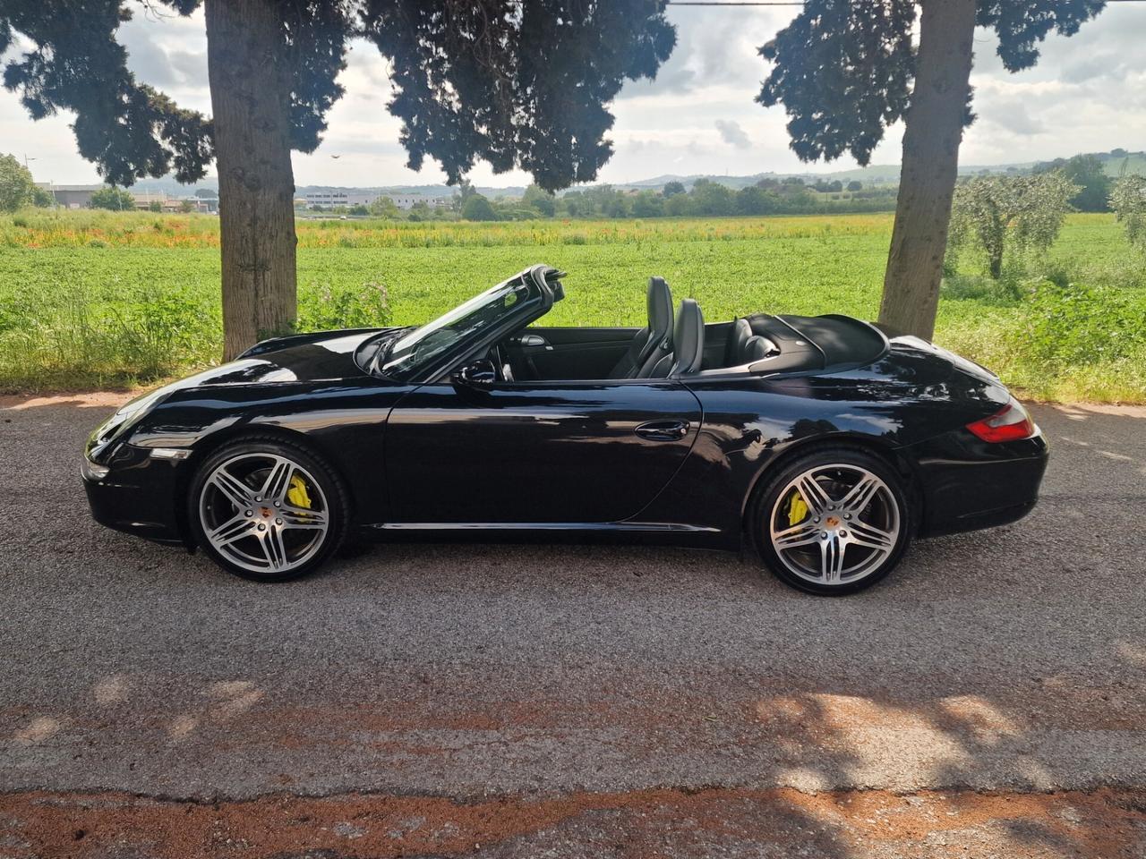 Porsche 911 Carrera Cabriolet