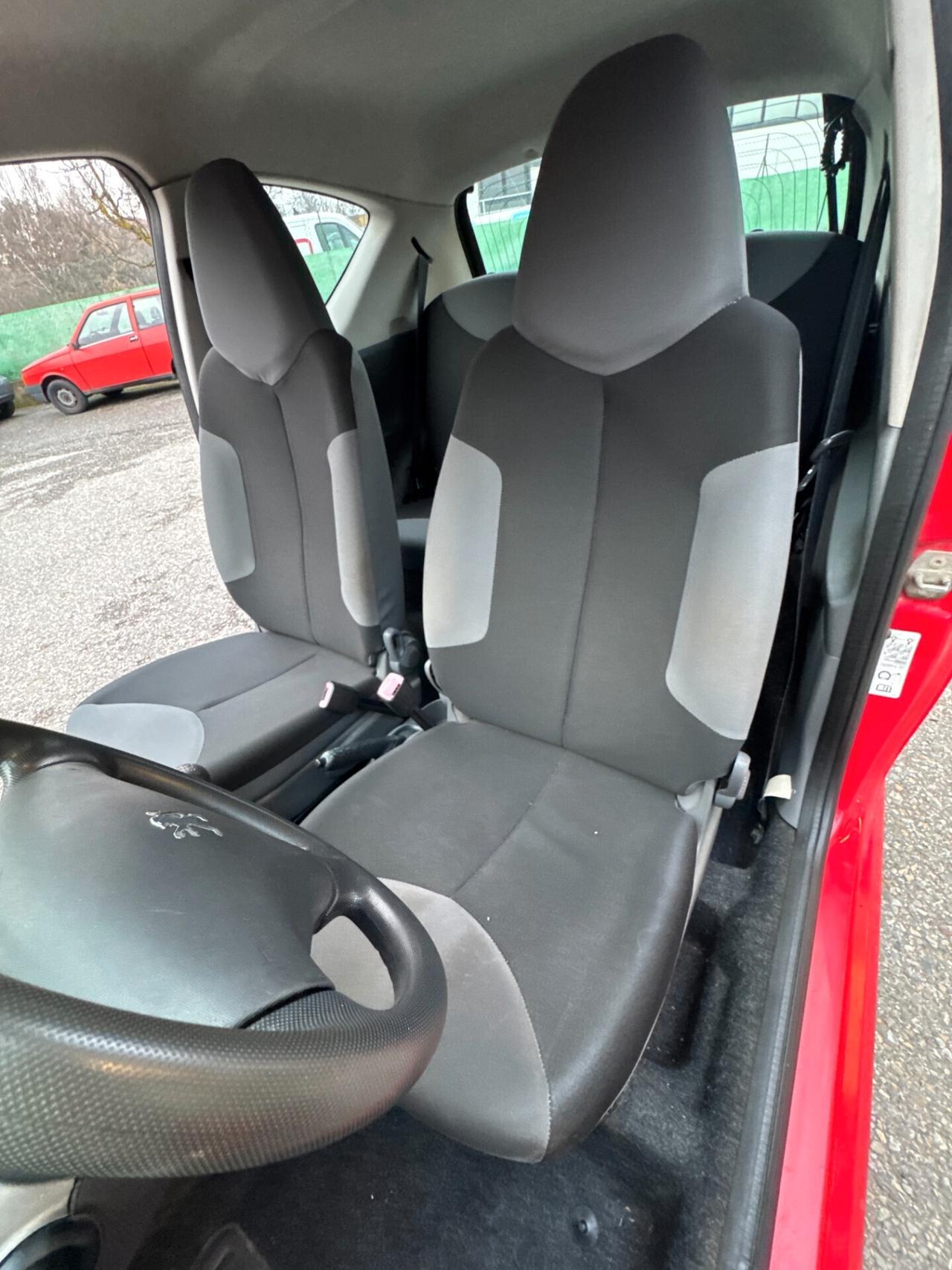 Peugeot 107 1.0 50kW Benz *78.000 km UNICO proprietario*