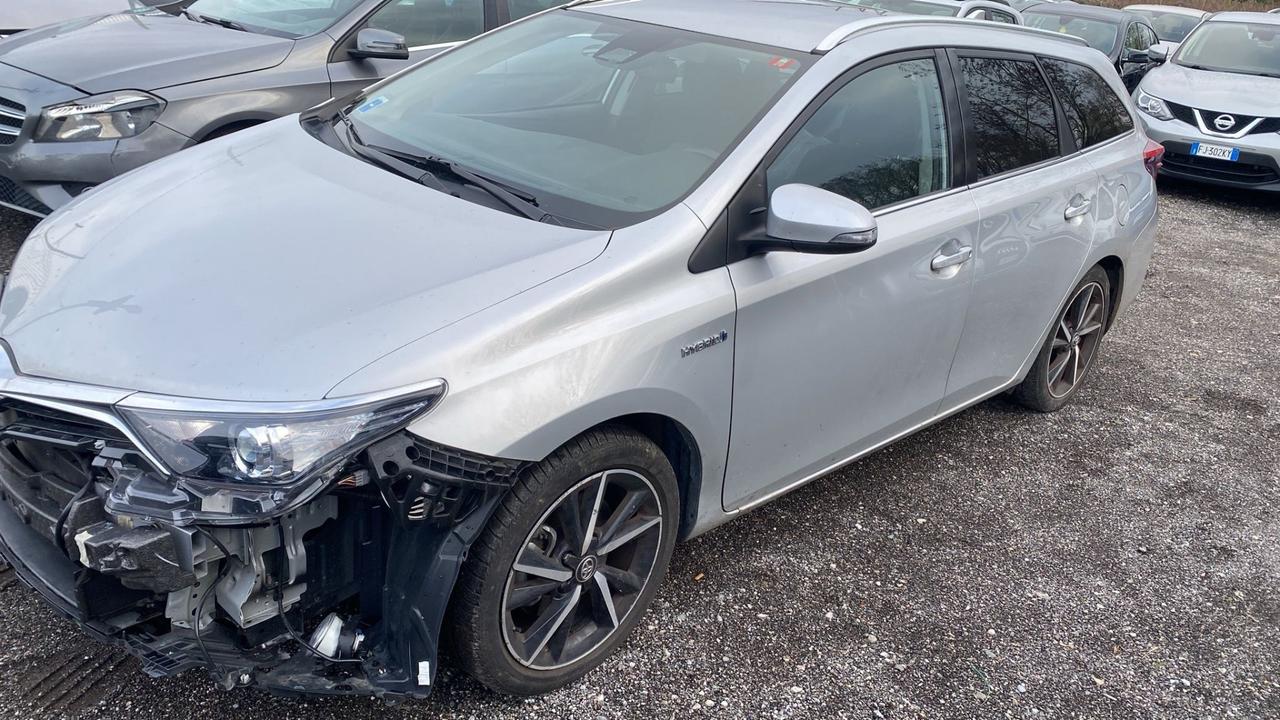 Toyota Auris Touring Sports 1.8 Hybrid Lounge