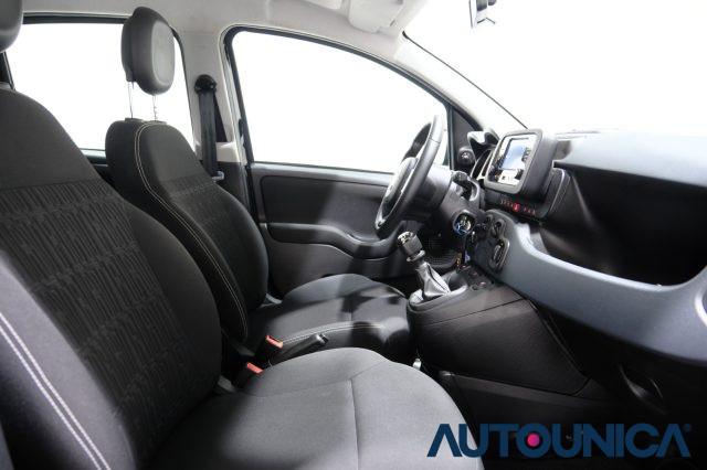 FIAT Panda 1.0 CITY LIFE S&S HYBRID NEOPATENTATI