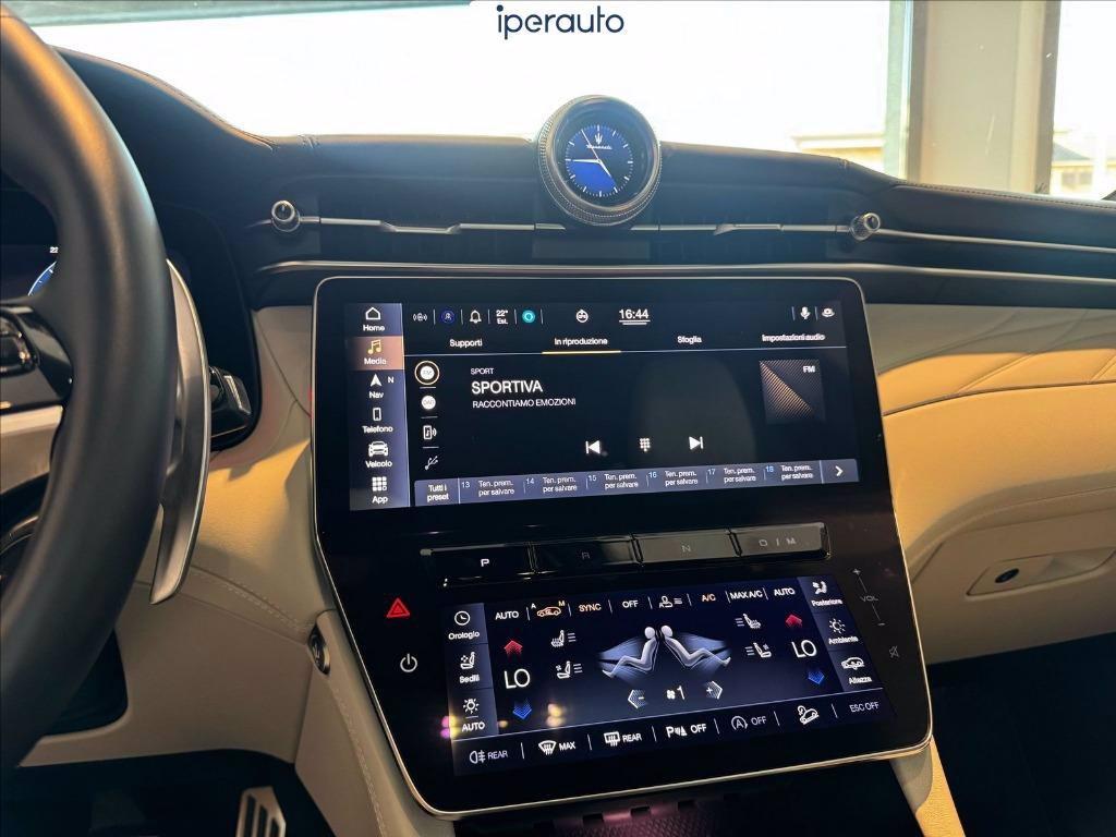 MASERATI Grecale 2.0 mhev modena 330cv auto del 2023