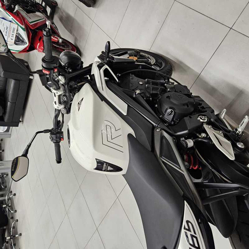 Triumph Street Triple 765 R - 2024