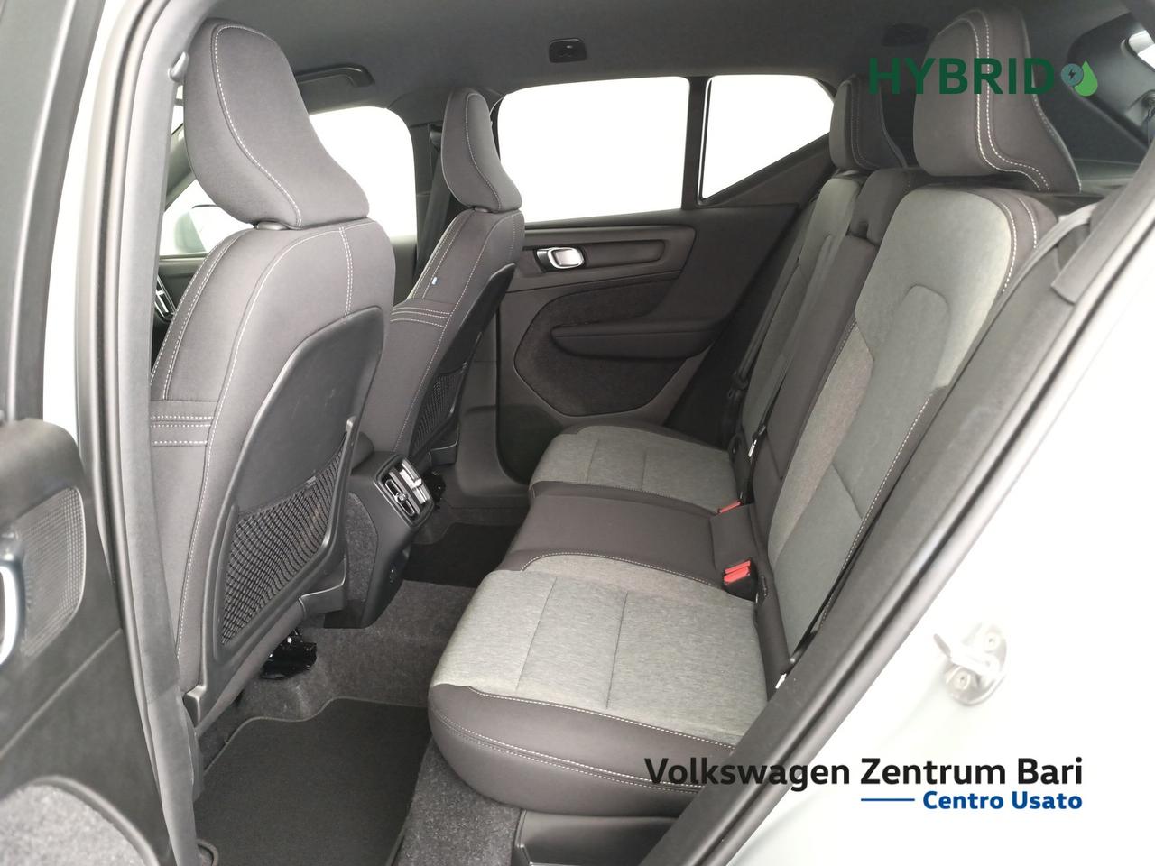 Volvo XC40 2.0 b3 core auto