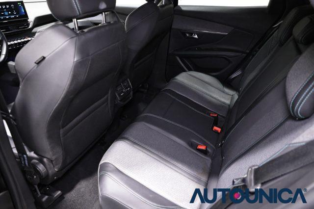 PEUGEOT 3008 HYBRID3 300 E-EAT8 ALLURE PACK