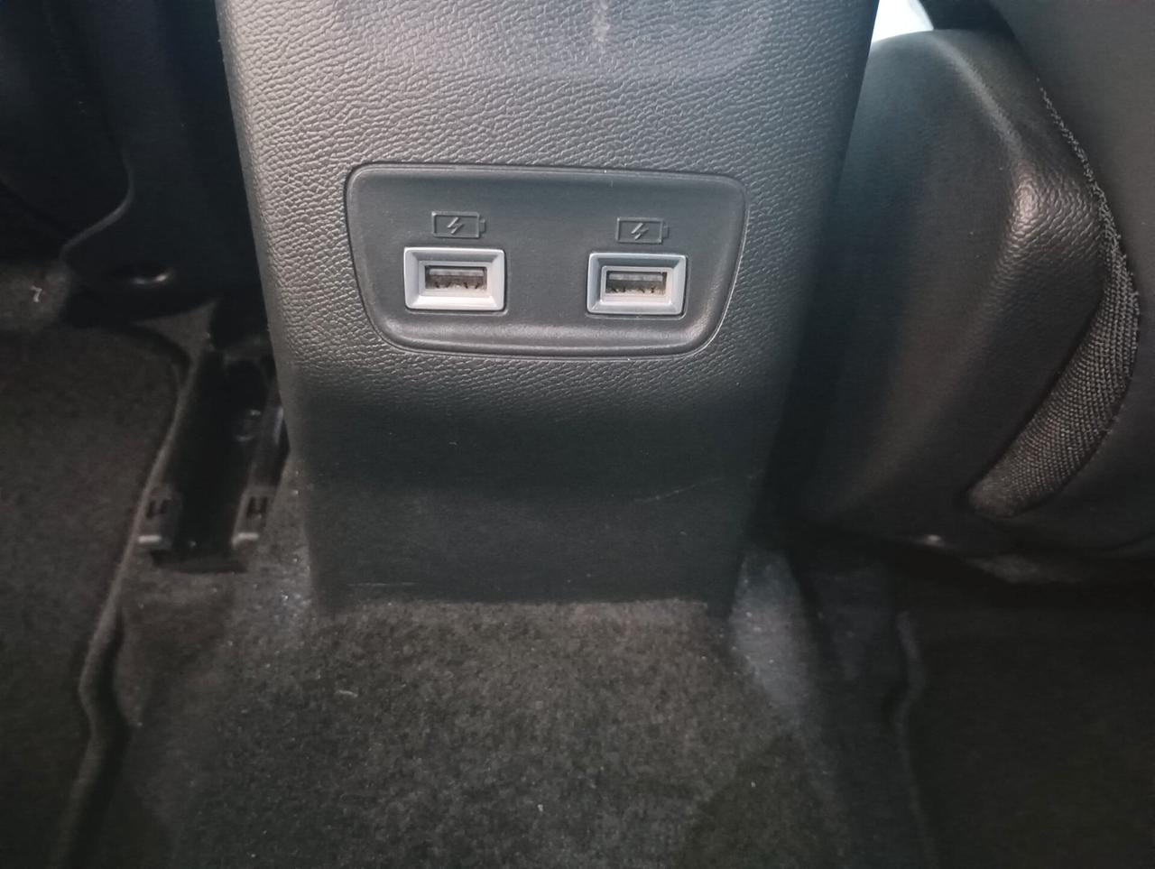 Peugeot 2008 1.5BlueHDi 130 S&S EAT8 Allure Pack