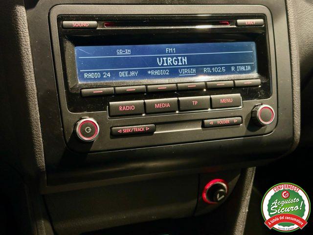 VOLKSWAGEN Touran 2.0 TDI 140CV DSG Highline *NEOPAT*7 POSTI*PELLE*