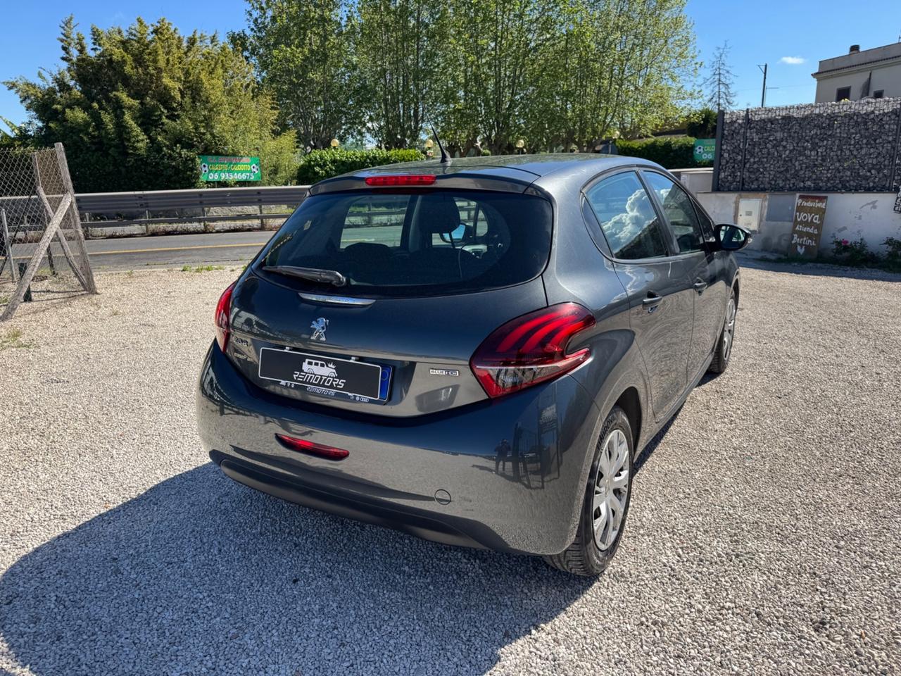 Peugeot 208 BlueHDi 75 5 porte Allure