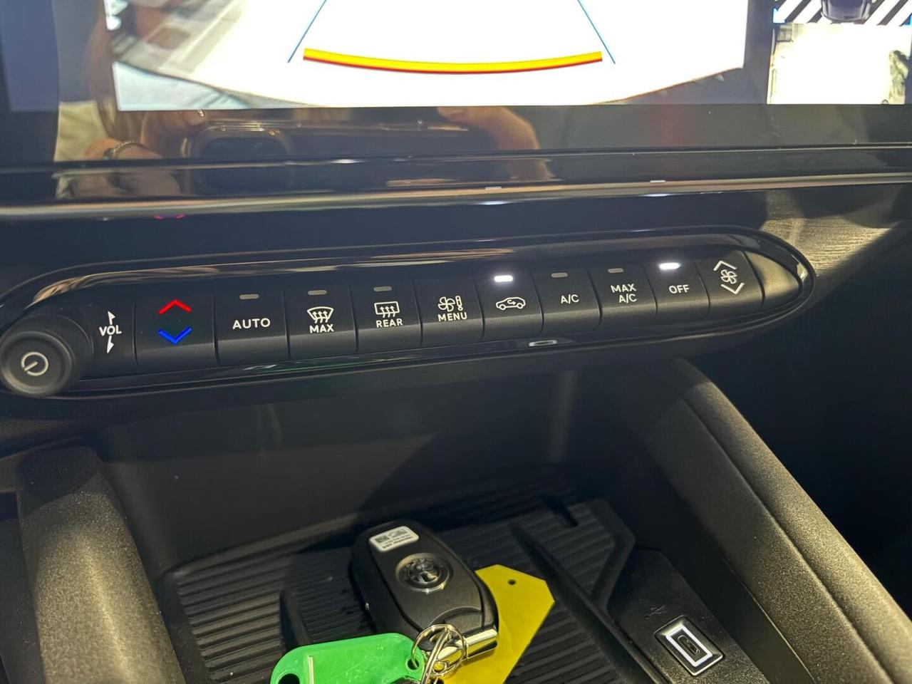 Alfa Romeo Junior 1.2 ibrida Q4 145cv edct6