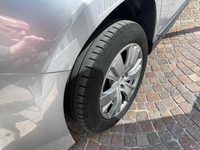 Peugeot 2008 1.6 BlueHDi 100 Black Matt