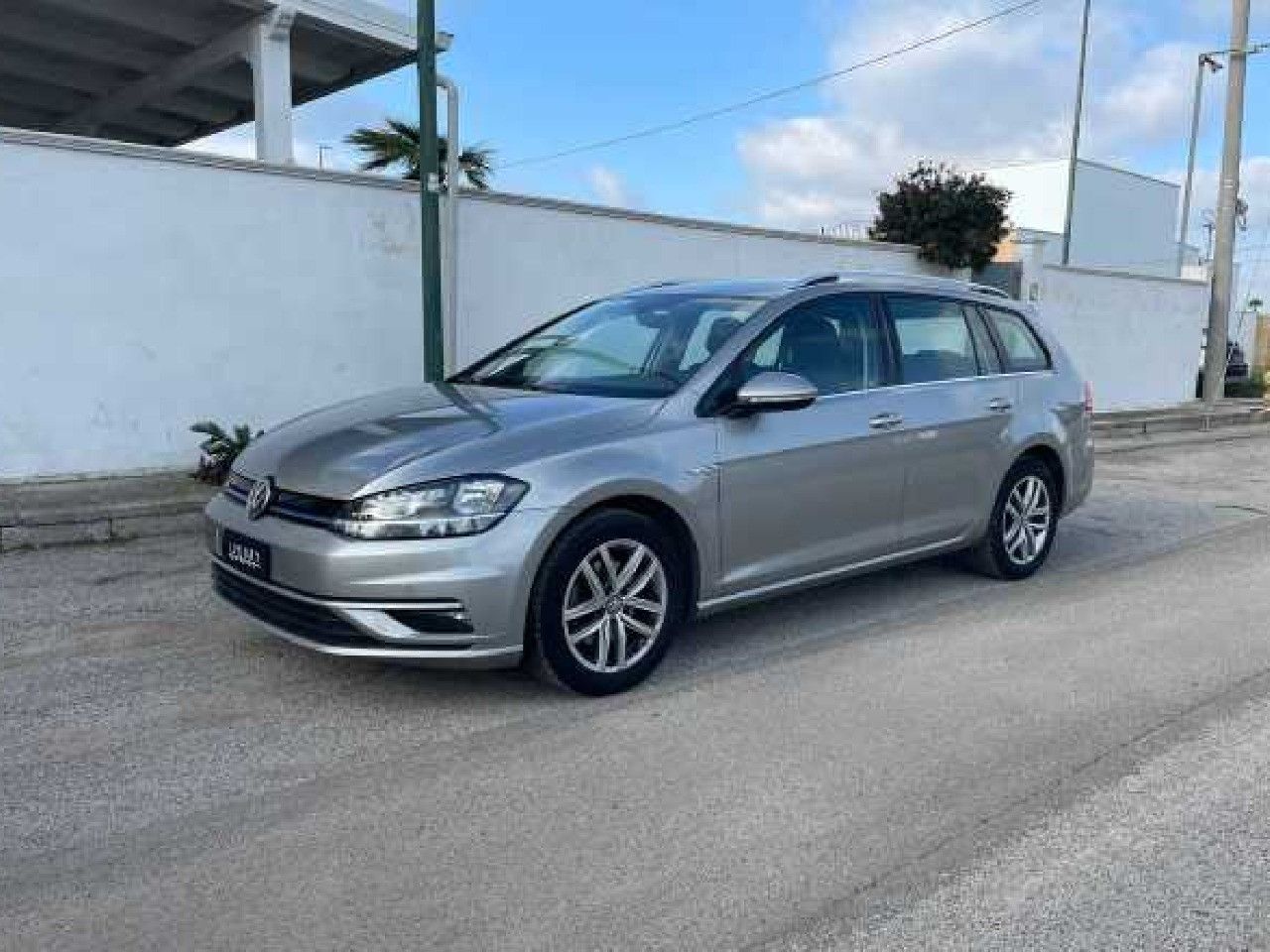 Volkswagen Golf Variant 1.5 tgi Highline 130cv