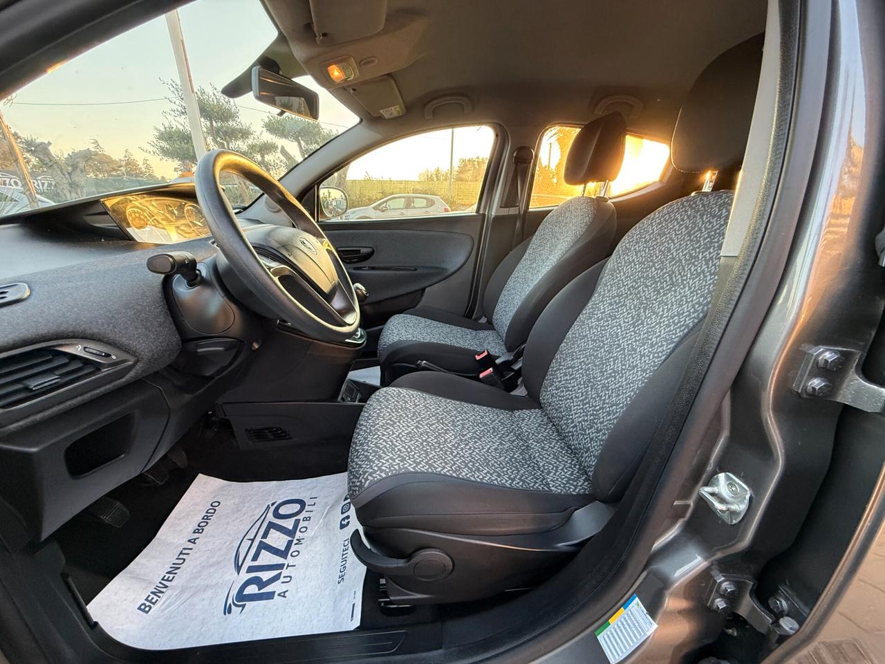LANCIA YPSILON 1.2 69CV 5 PORTE ELEFANTINO 39999KM