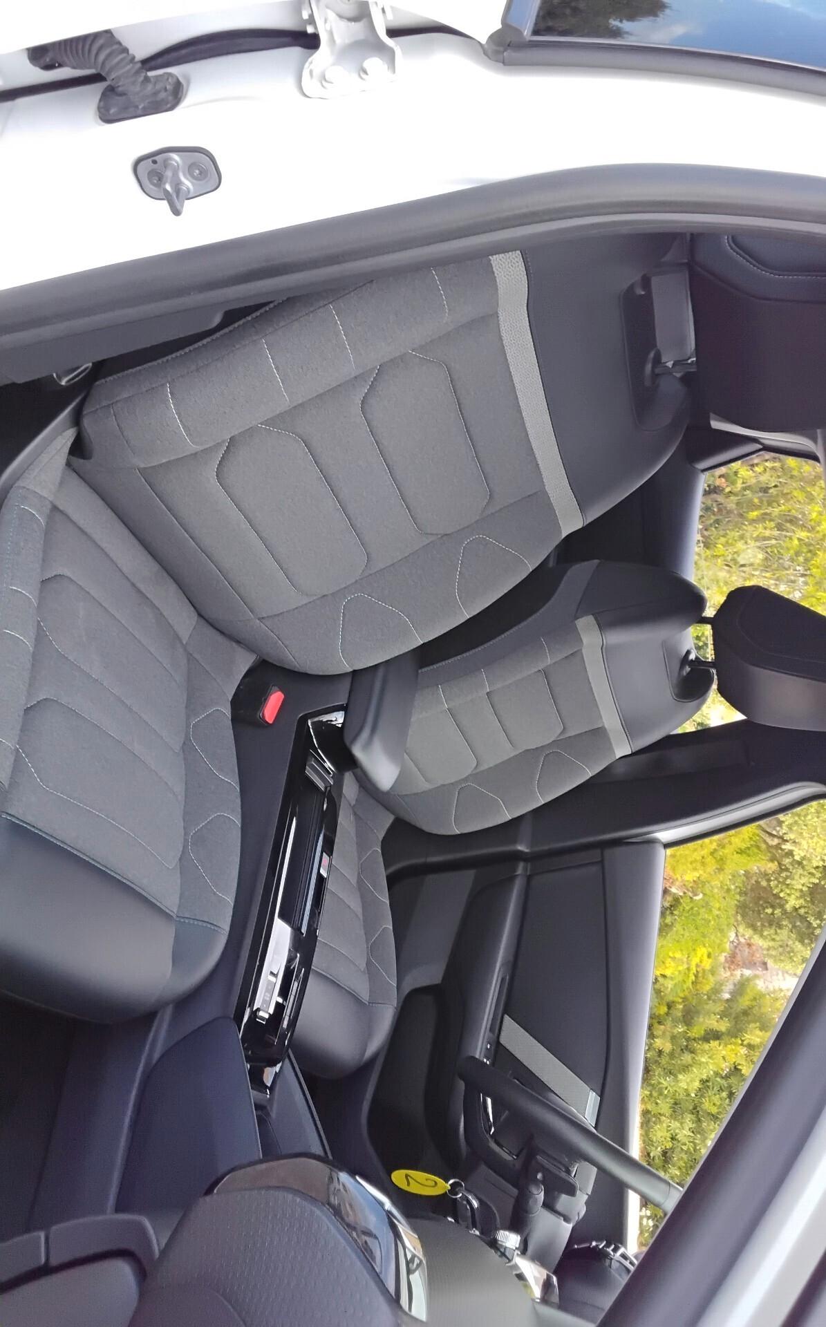Citroen C4 BlueHDi 130 S&S EAT8 Feel Pack