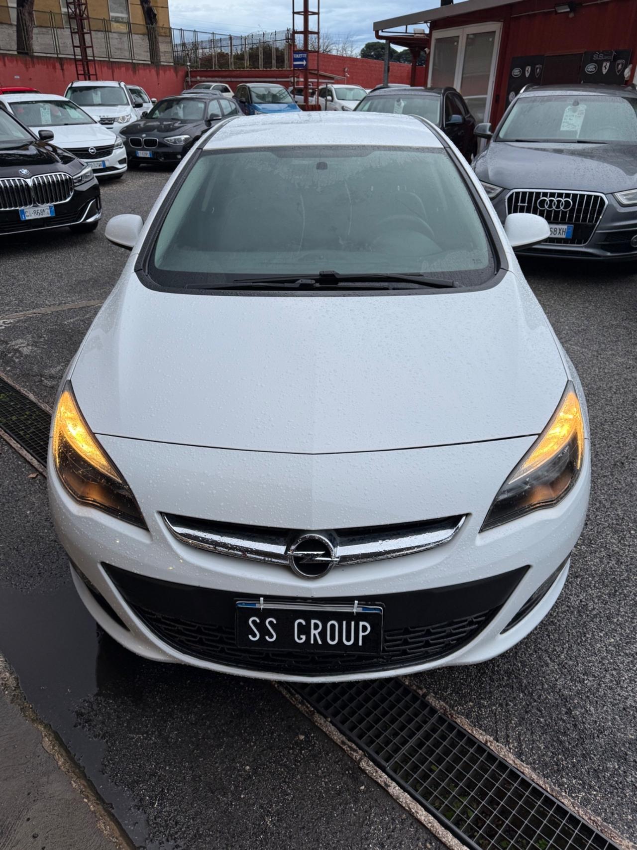 Astra 1.4 100CV-Cosmo-unipro-( 98 mila km ) -rate