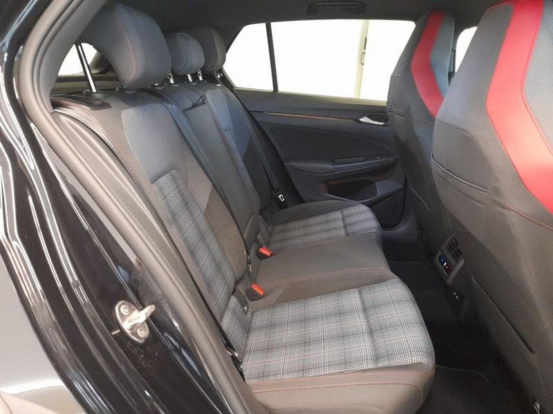 Volkswagen Golf GTI 2.0 TSI GTI