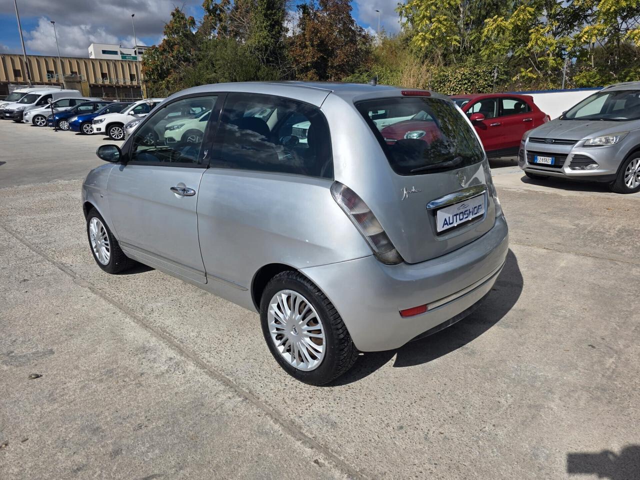 Lancia Ypsilon 1.2 Argento