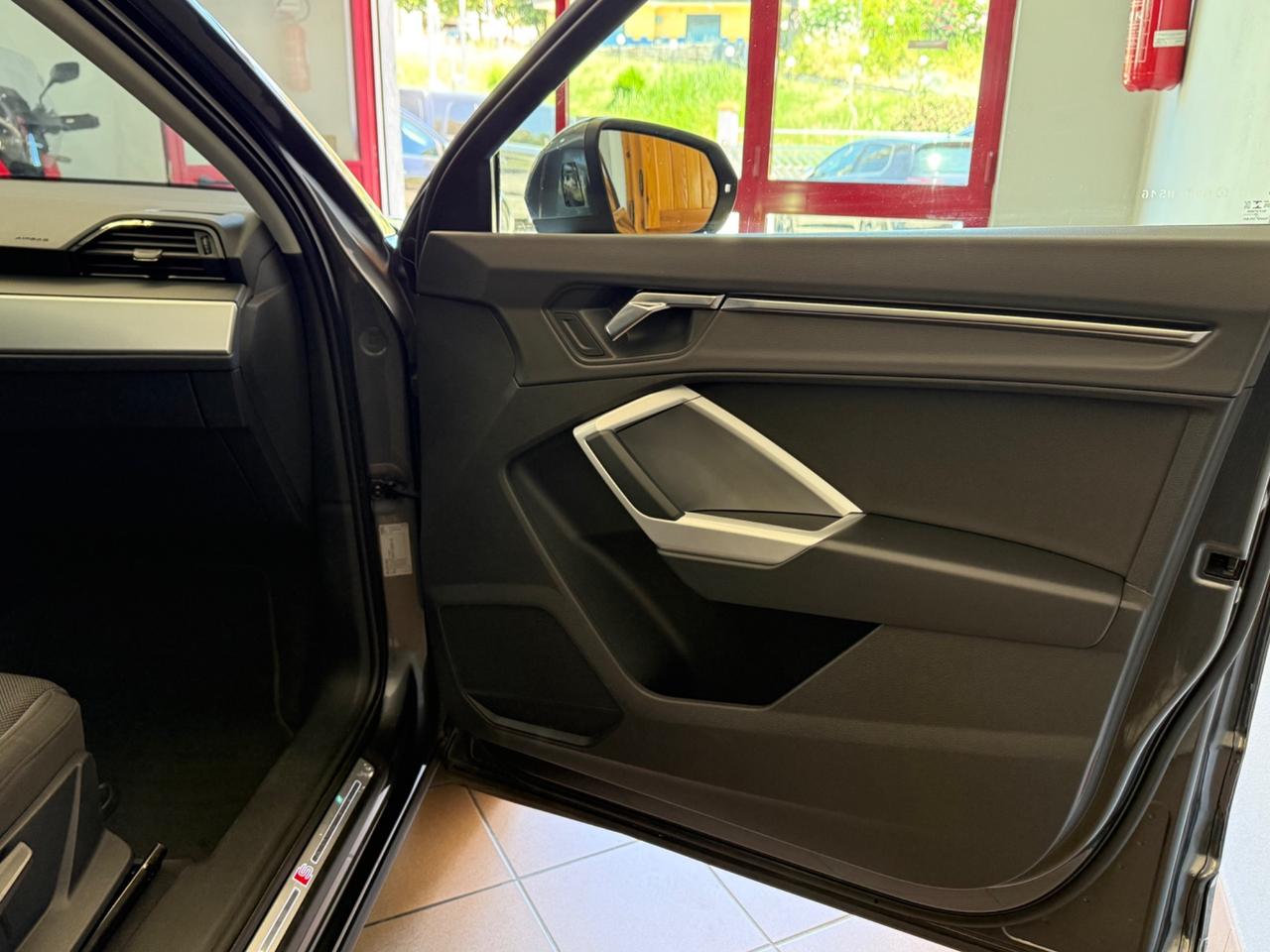 Audi Q3 SPB 35 TDI S tronic quattro edition