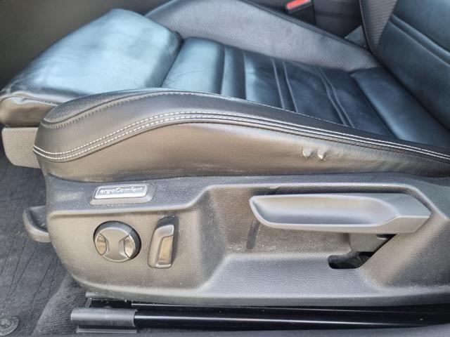 VOLKSWAGEN Passat Variant 2.0 TDI DSG Executive BlueMotion Tech.