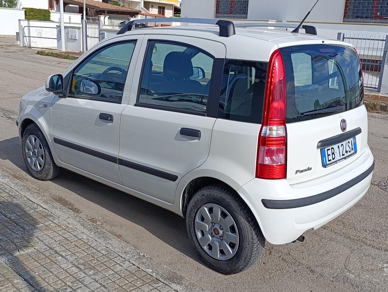 FIAT PANDA 1.2 BENZINA 05/2011 KM 65.000 1 PROPRIETARIO