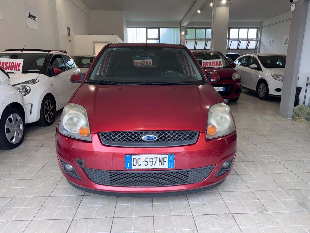 Ford Fiesta 1.2 16V 5p. Ghia