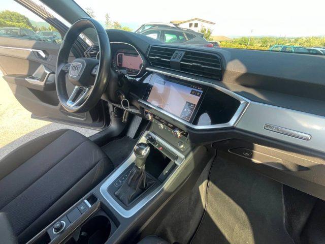 AUDI Q3 2.0 TDI 150 CV Business