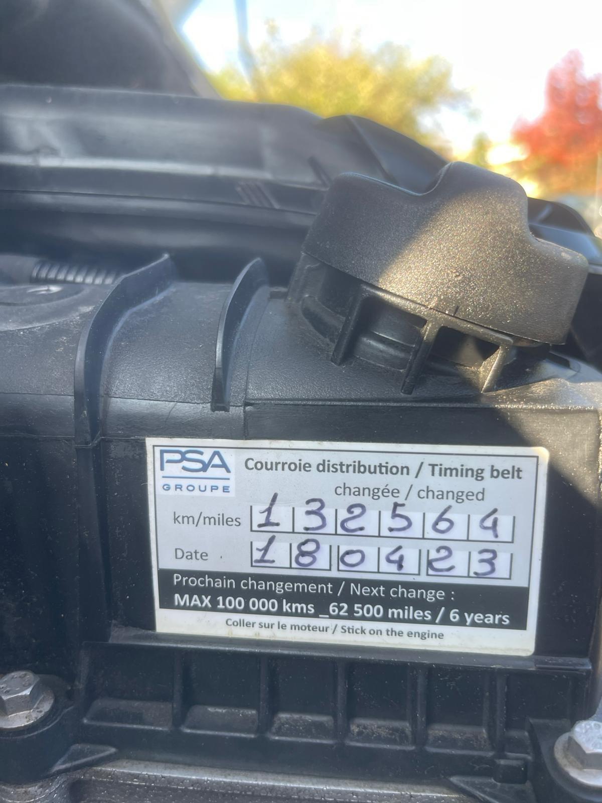 Peugeot 208 PureTech 82 5 porte Allure