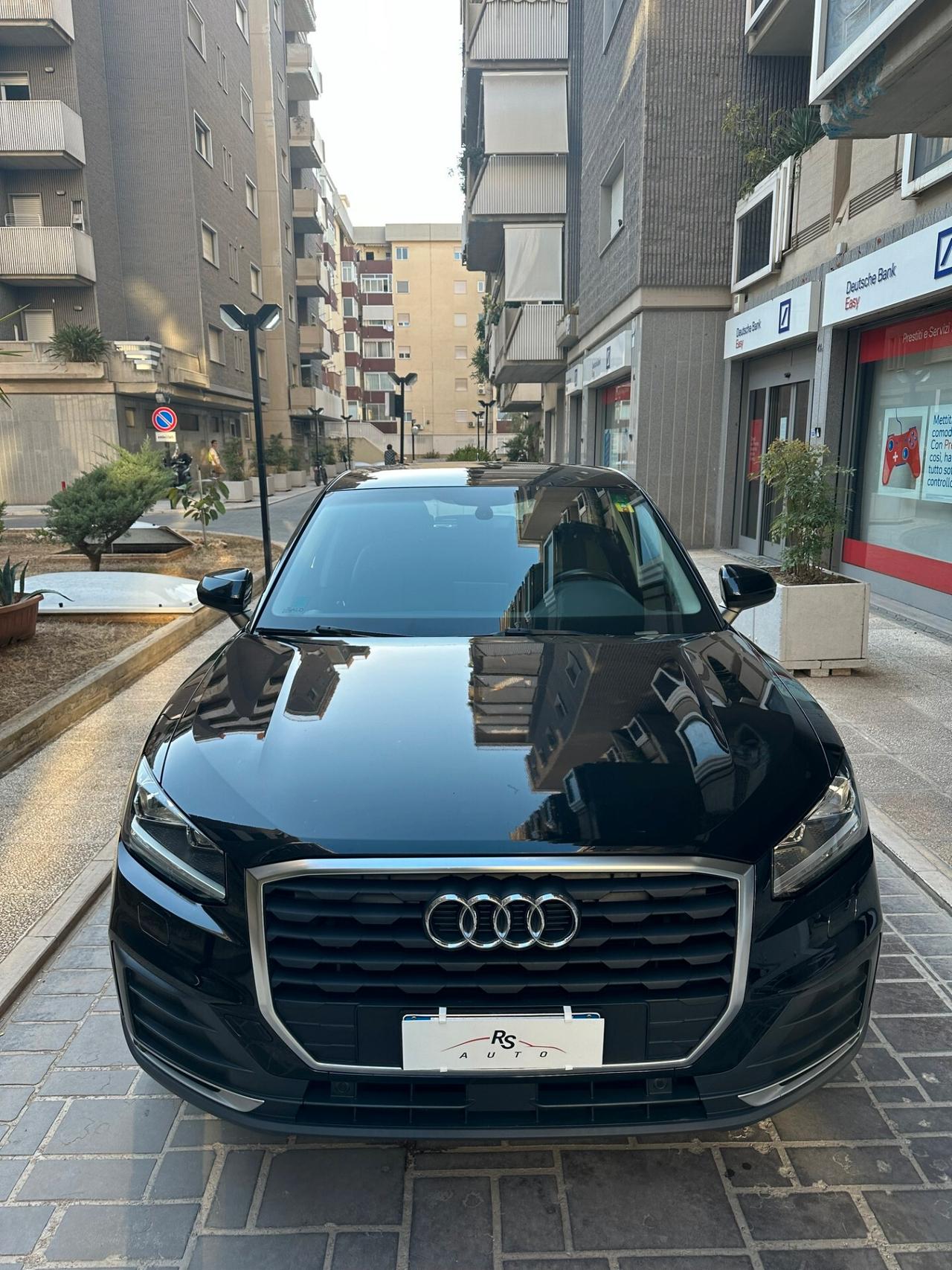 Audi Q2 30 TDI Business