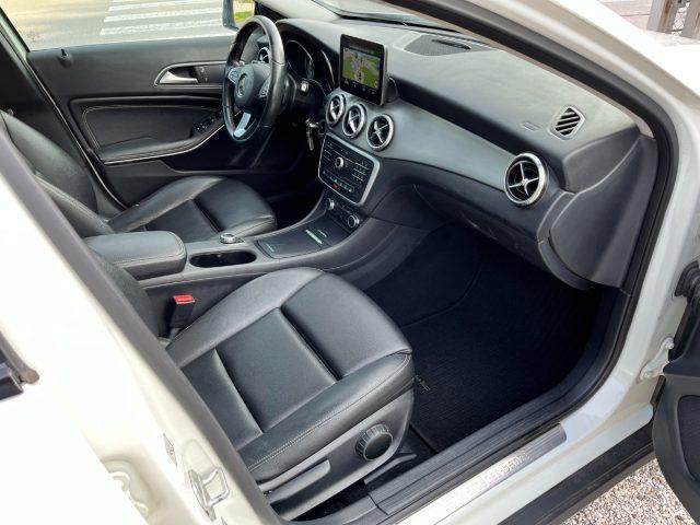 MERCEDES-BENZ GLA 200 d Automatic 4Matic Sport Enduro TETTO PANORAMICO