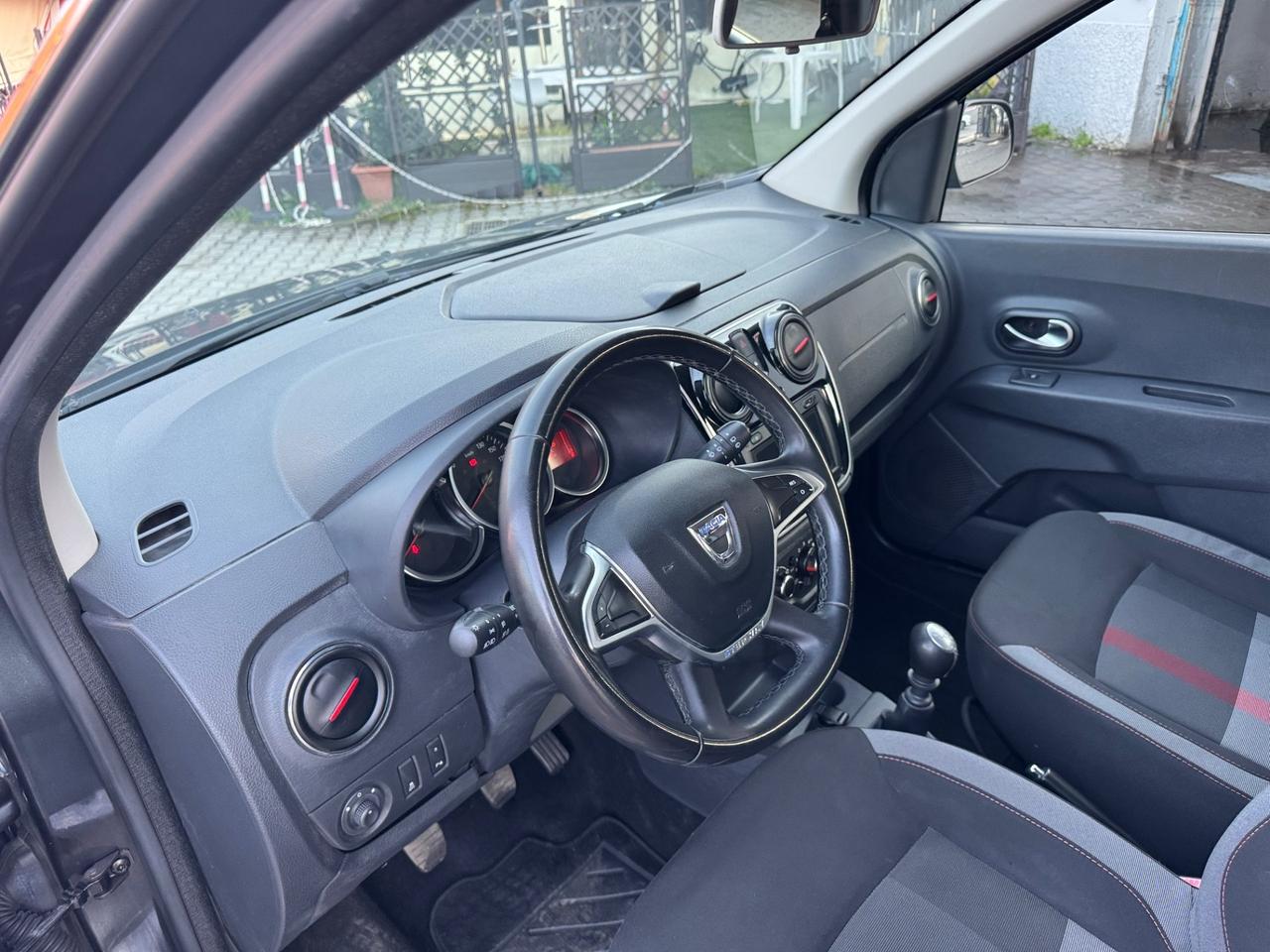 Dacia Lodgy Stepway 1.5 dCi 115CV 7 posti Euro 7