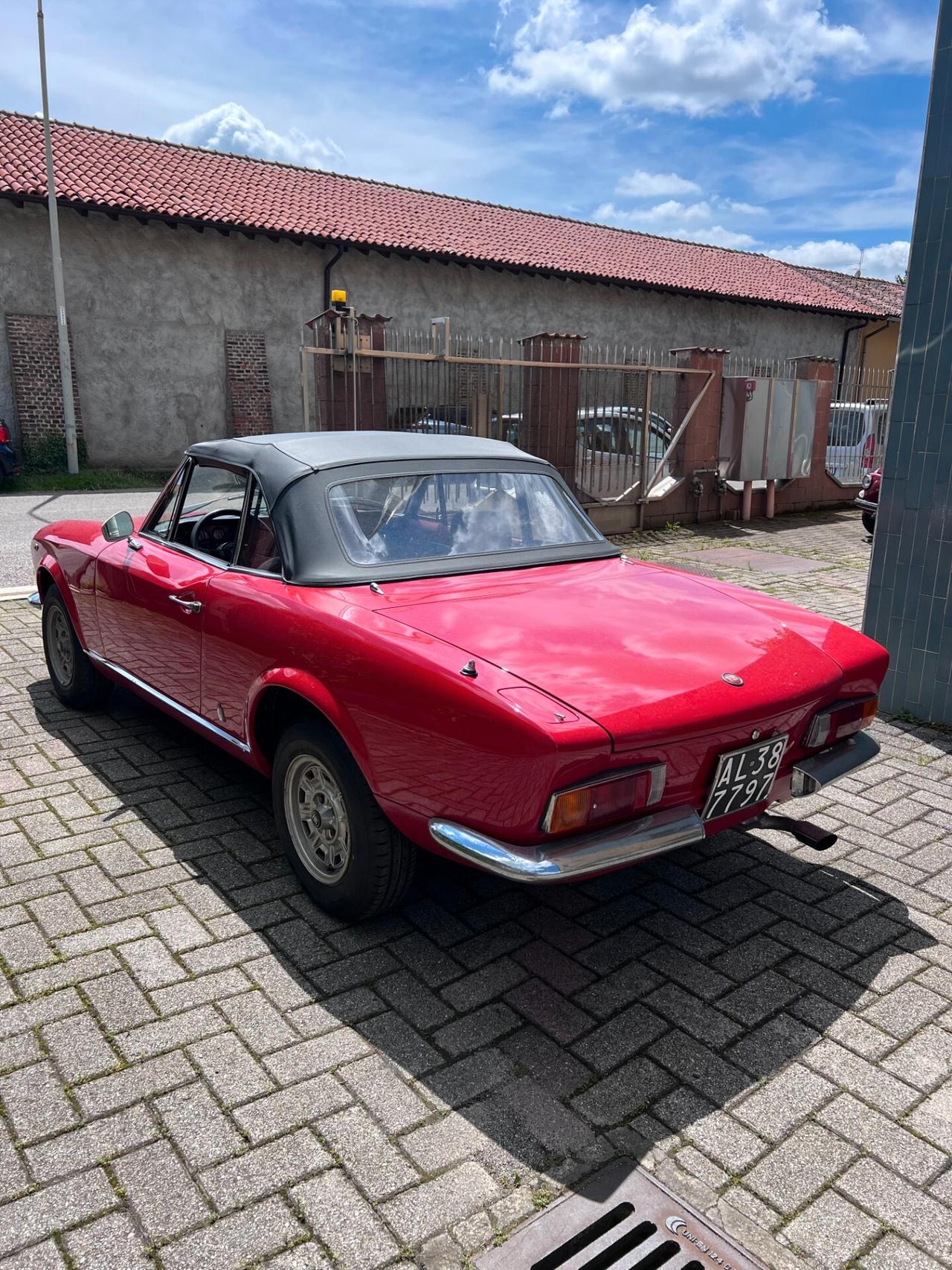 Fiat 124 Spider Sport