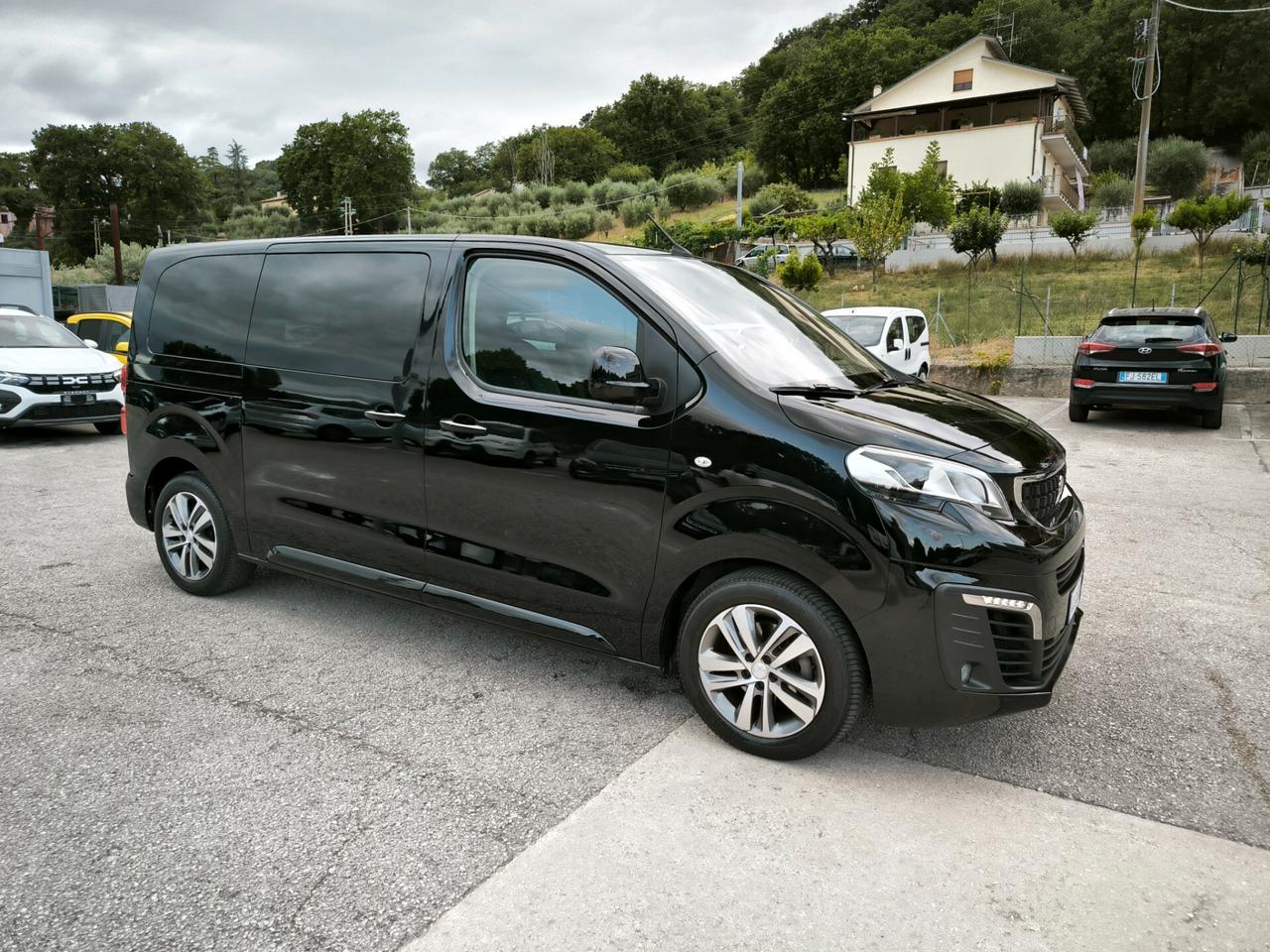 Peugeot Traveller BlueHDi 180 S&S EAT8 Standard Business Vip