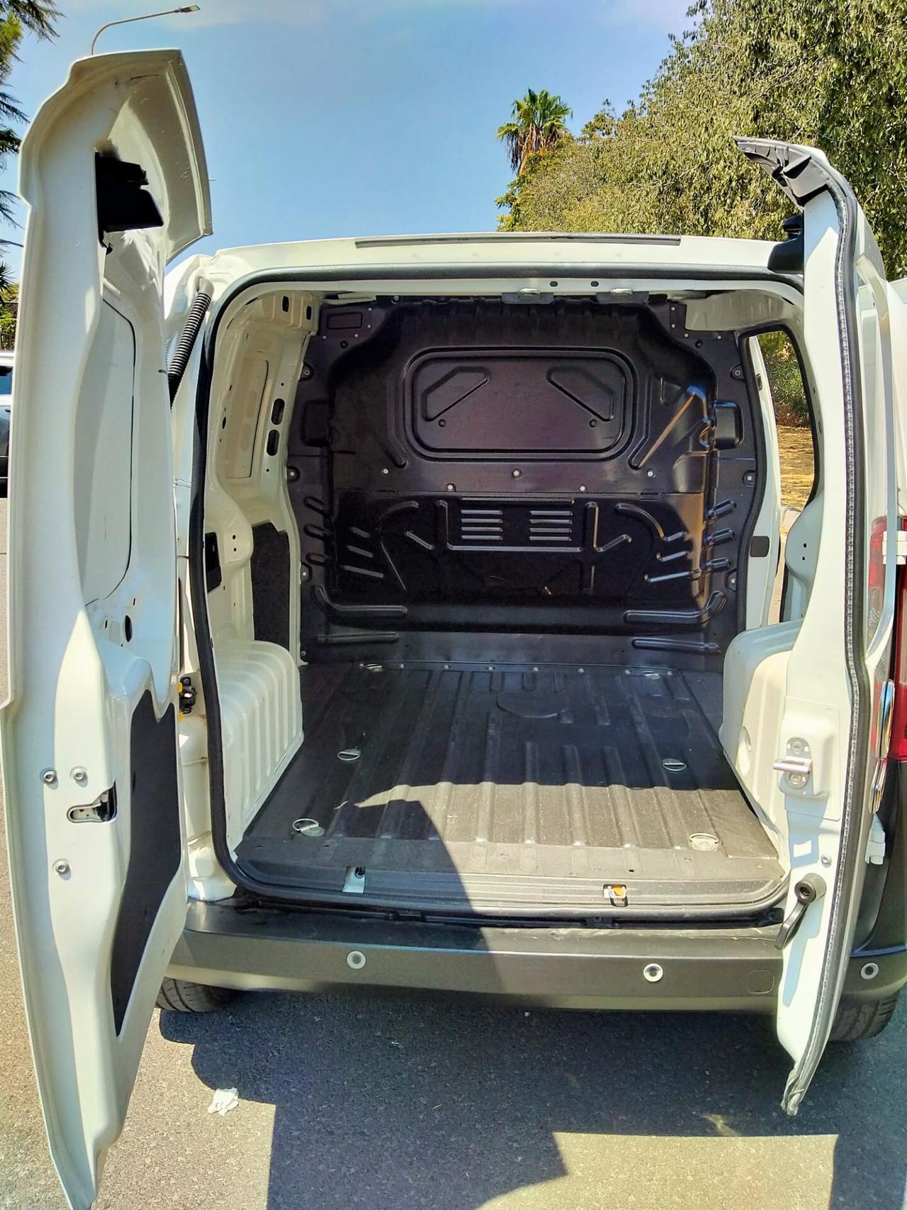 Fiat Fiorino 1.3 mtj 95 cv 2022 Professional Display Full Opt