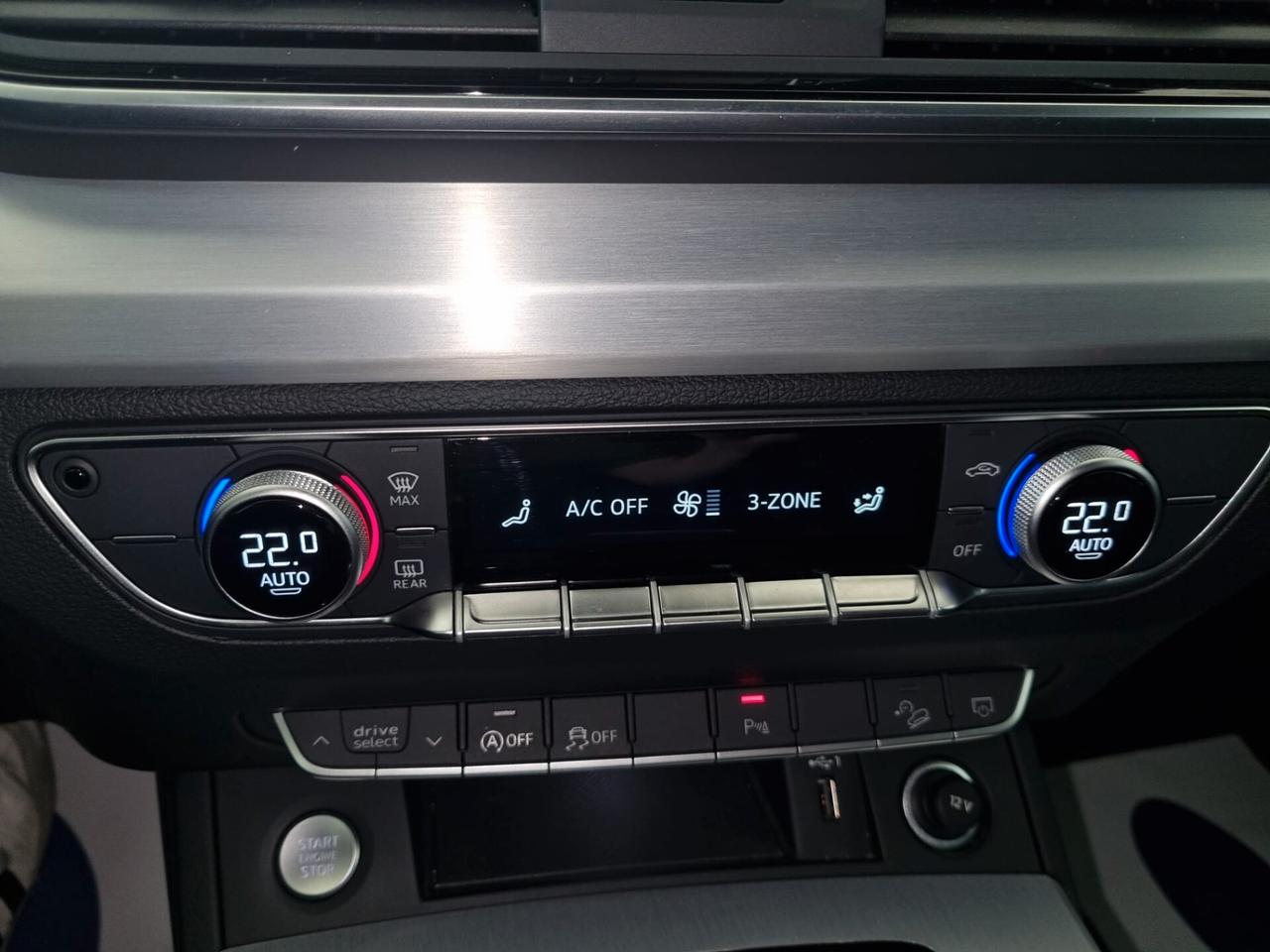 Audi Q5 40 TDI 204 CV quattro S tronic Identity Black
