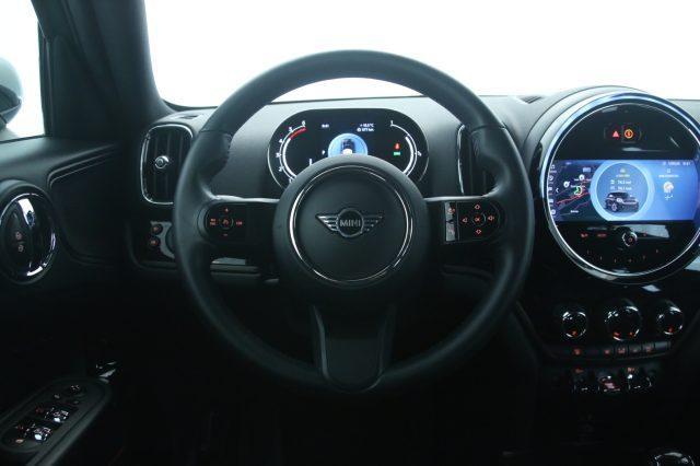 MINI Countryman 2.0 Cooper D Essential Countryman Black Exterior