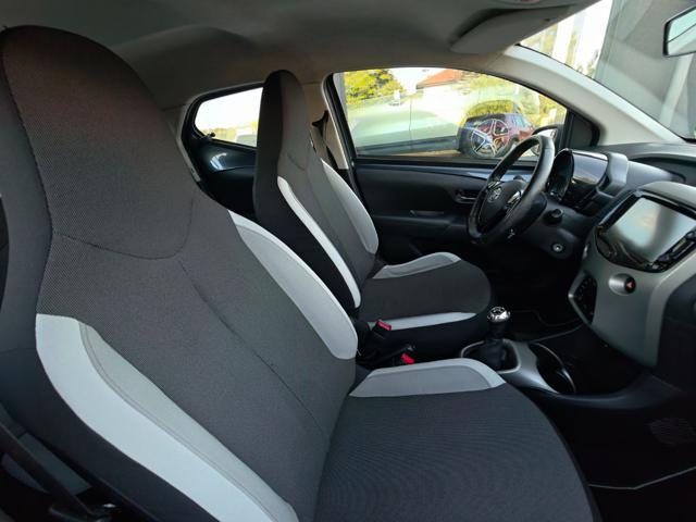 TOYOTA Aygo 1.0 VVT-i 69 CV 5 porte x-cool