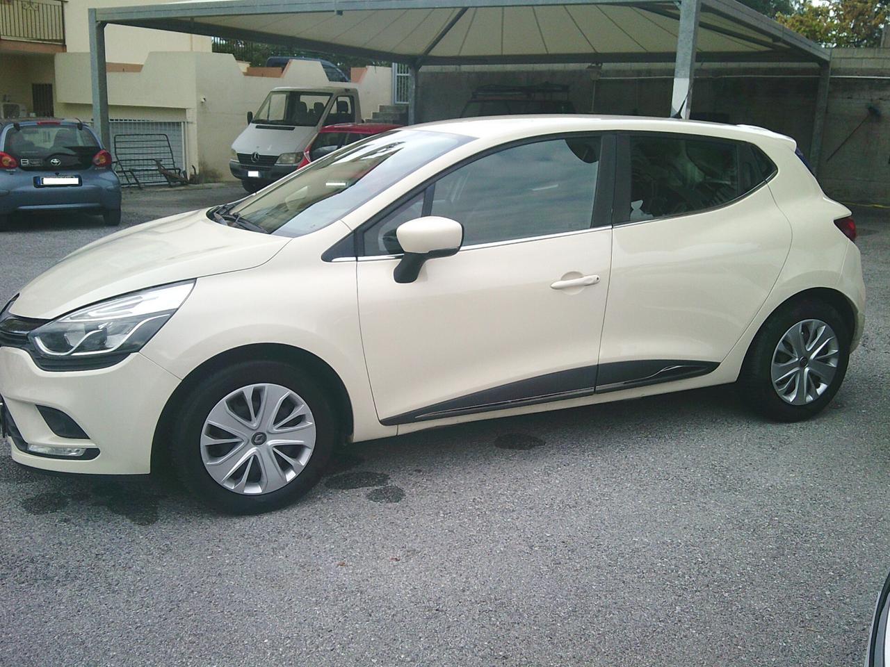 Renault Clio TCe 12V 90CV Start&Stop 5 porte Energy Intens