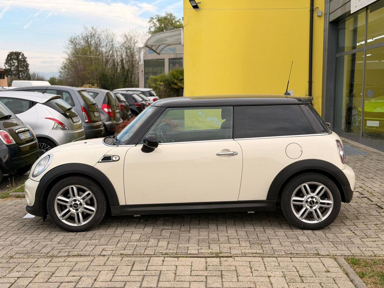 Mini Cooper D 1.6 16V